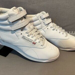 REEBOK Women’s Trainers F/S Hi-top NWT